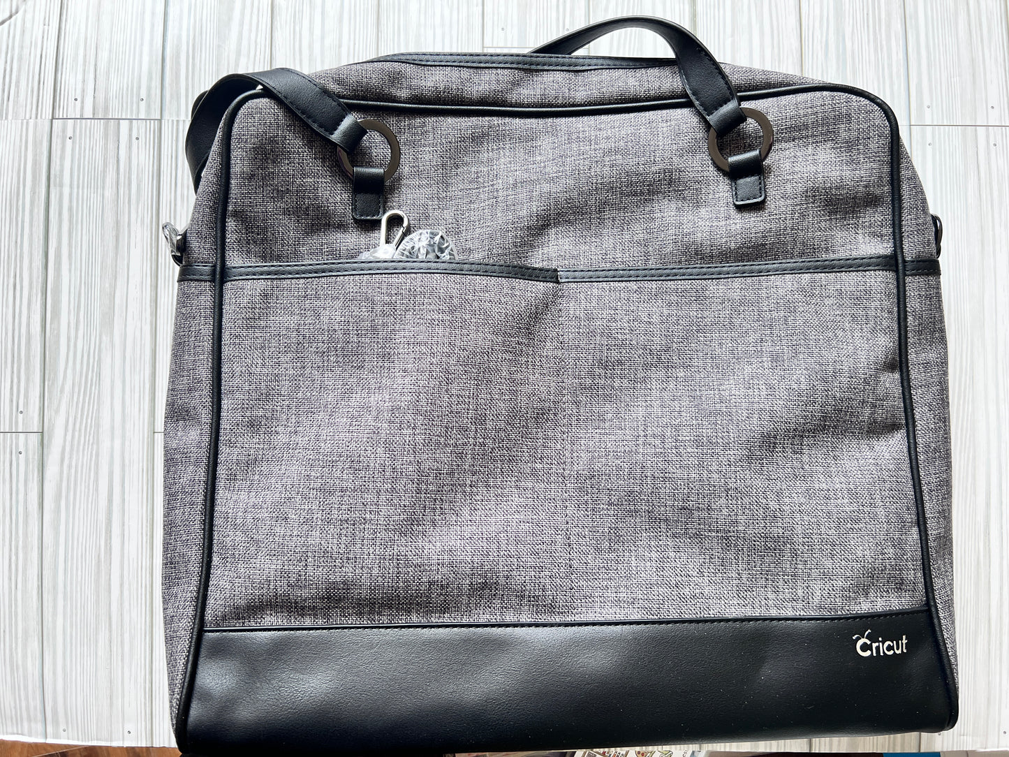 Cricut Laptop Bag Gray Tweed.  Carrying Handles & Shoulder Strap. Used Once