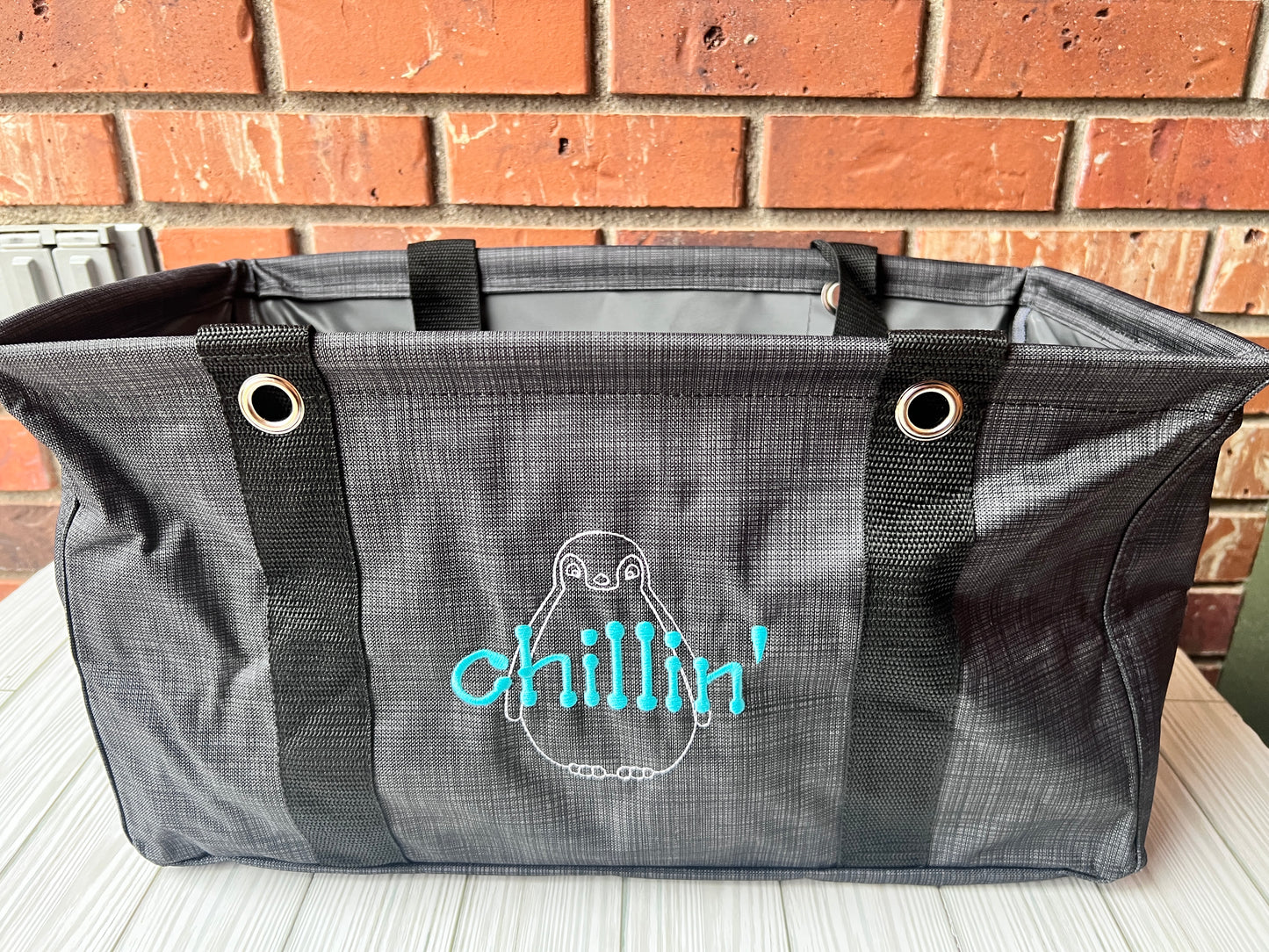 Medium Utility Tote. Thirty-One. NEW.  Embroidered.